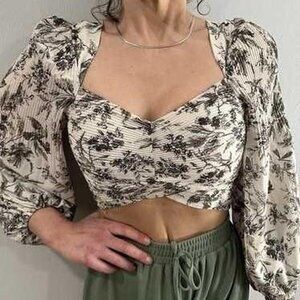 Express Cropped Milkmaid Floral Sweetheart Wrap Top